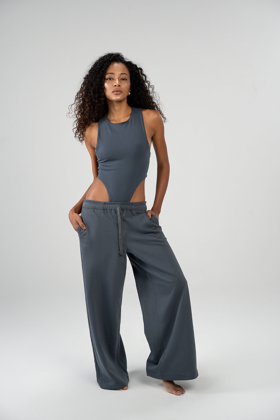 Mid-waist Trousers